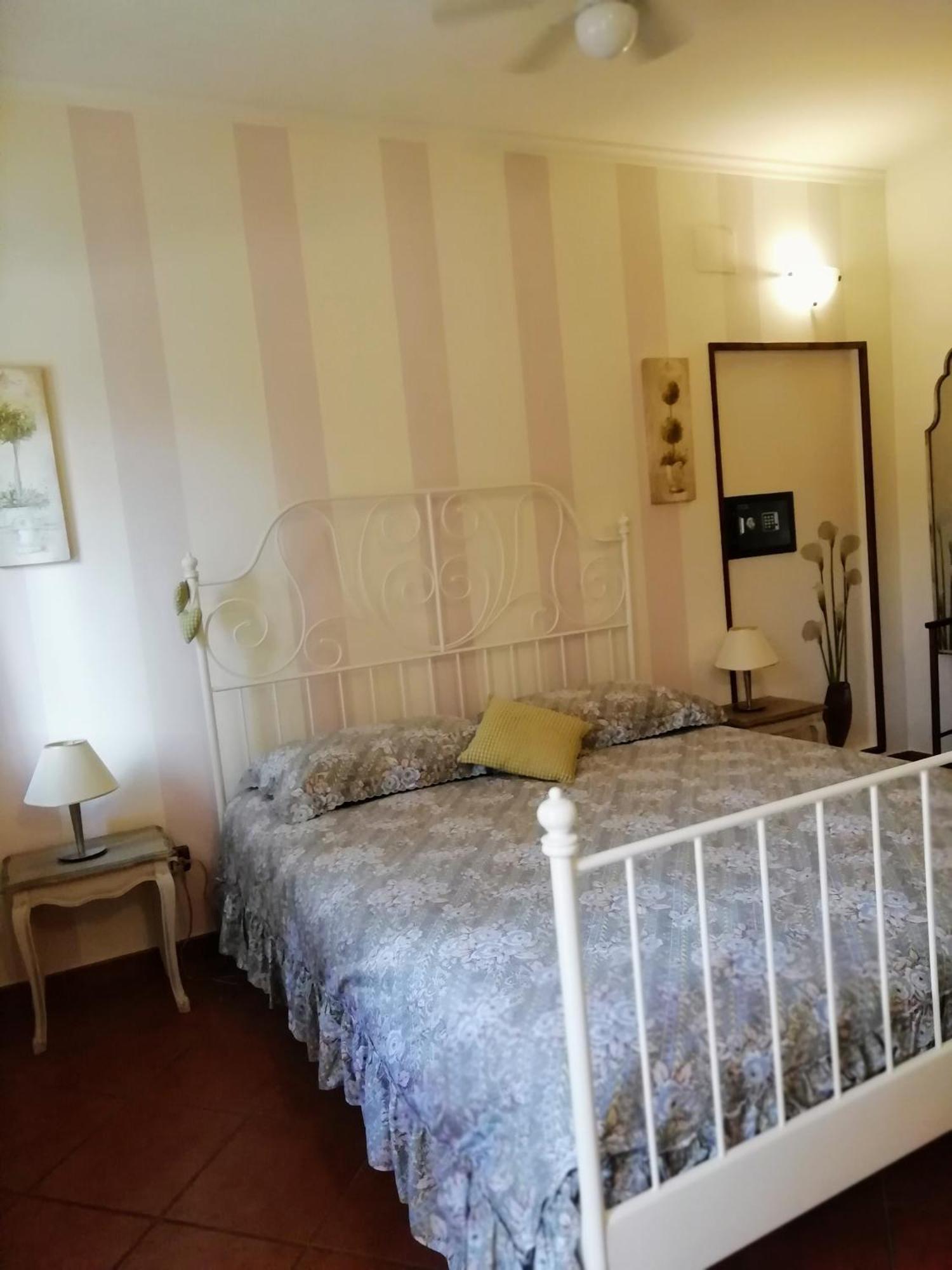 Bed&Breakfast La Siepe Pinerolo Pokój zdjęcie